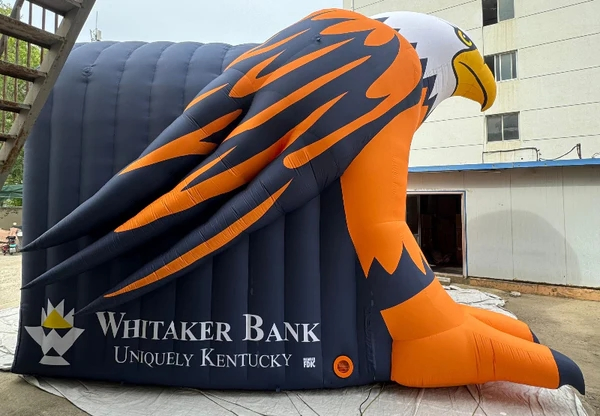 Boyi American Football Games Tent NFL Entrance Inflatable Eagle Helmet Tunnel