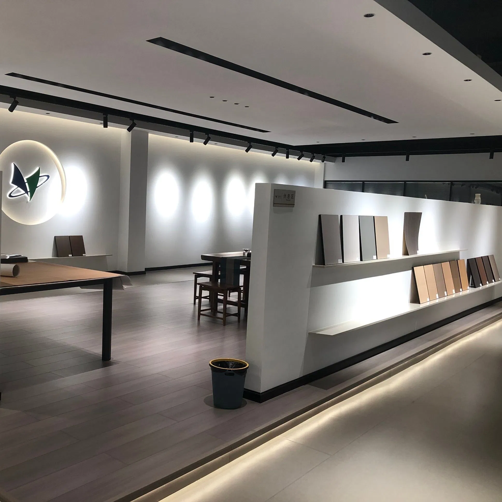 925mm X2120mm Woodgrain Impregnated Melamine Paper for Door Skin