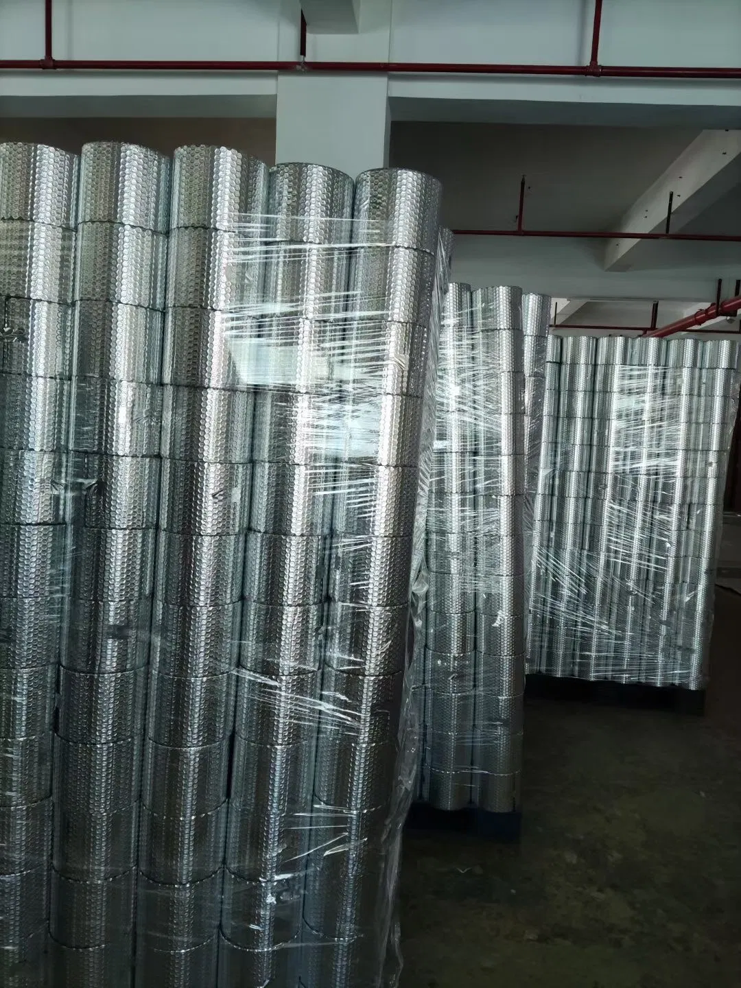 Customized Size Thermal Foil Insulation Wrap Multipurpose General Loft Shed Garage Insulation Foil Wrap