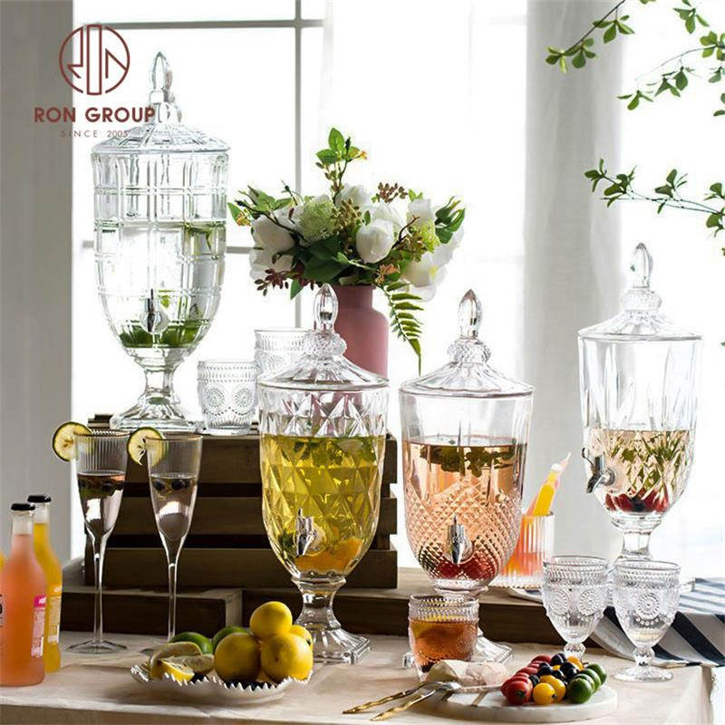 New Style Restaurant Wedding Clear Carved Juice Drink Clear Glass Dispensers