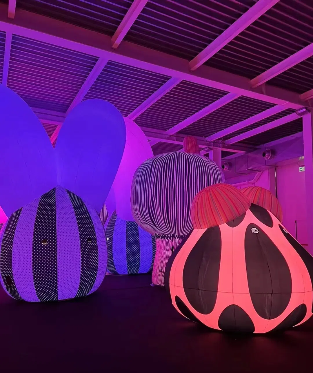 2023 New Advertising Inflatable Cones with Light System