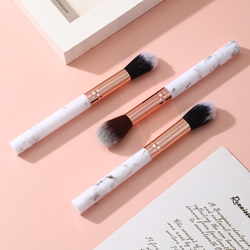 Shop Trendy and Durable Makeup Tools: Elegant Highlighter Brush Collection