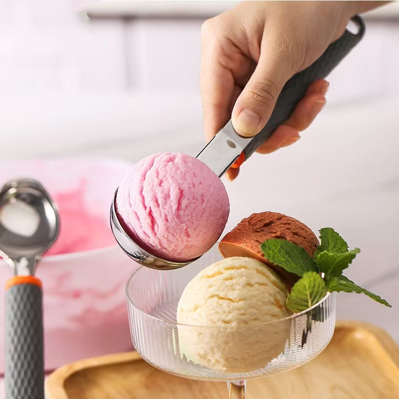 Hot Ice Cream Scoop Food Grade with Comfortable Silicone Handle