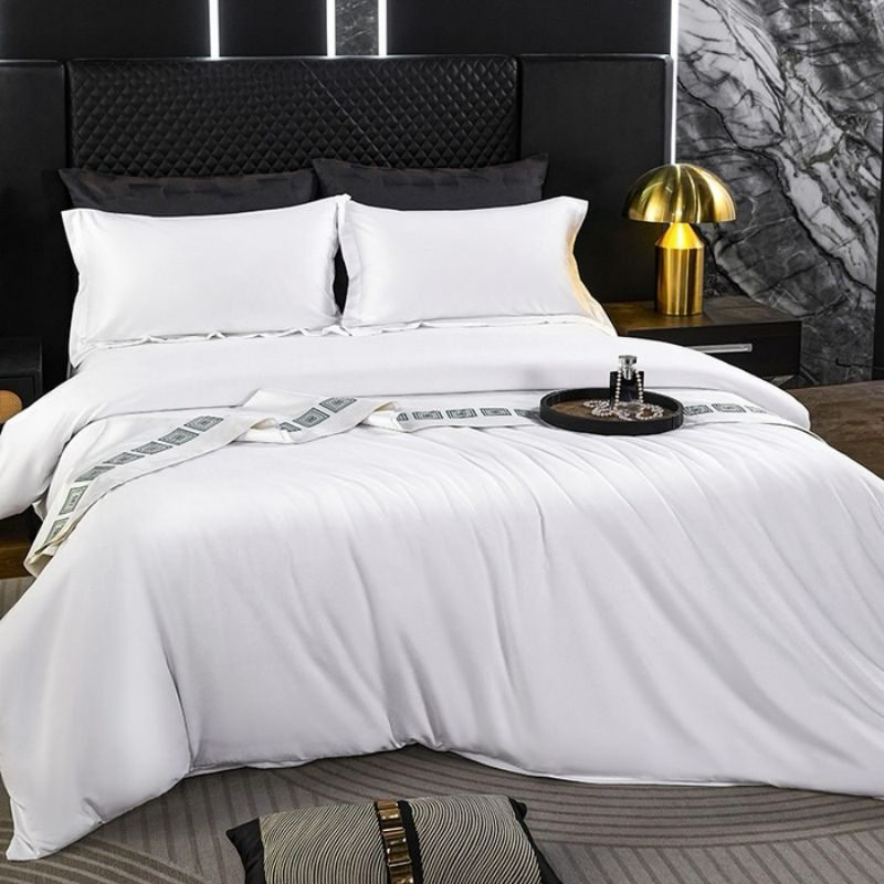 Five Star Hotel Guesthouse Homestay Pure Shite Duvet Quilt Cover Bed Sheets Guangdong Hotel Supplies Three-Piece Bed Set 105g Plain Dyed Cotton Bedding Set