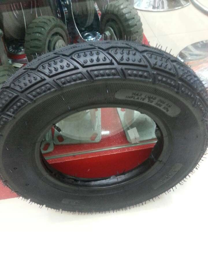 Колесо для тачки 400x8 с камерой