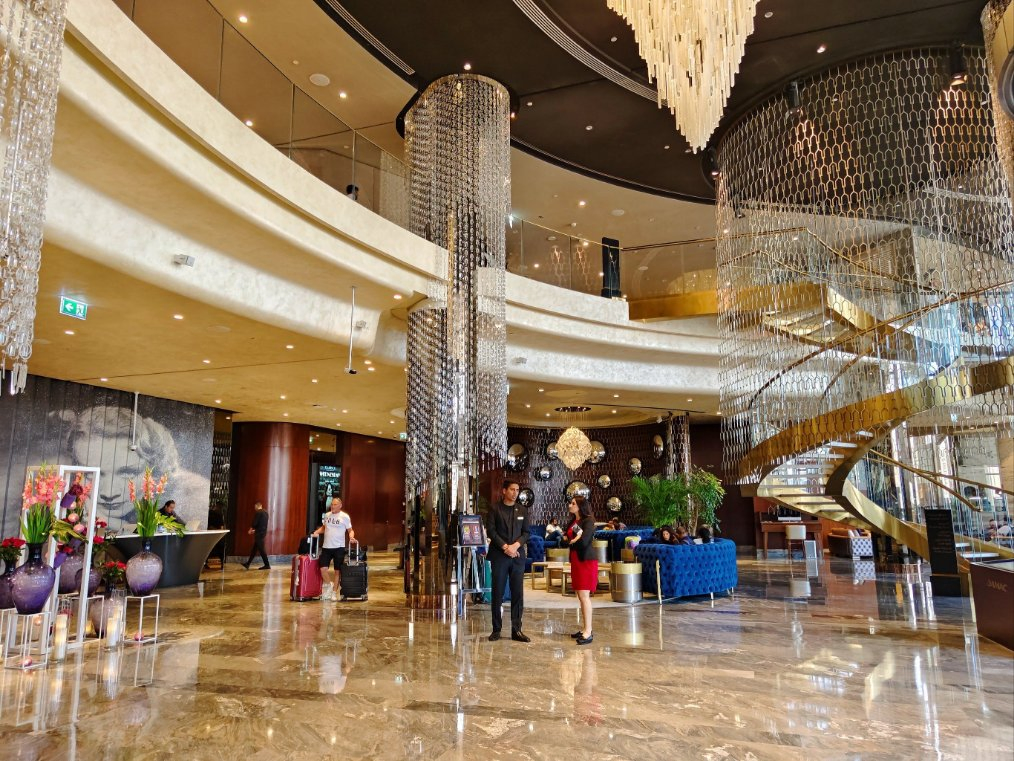 OEM ODM Custom UV Resistant FRP SMC Molded High-Density Soundproof Prefbricated Integrated Bathroom