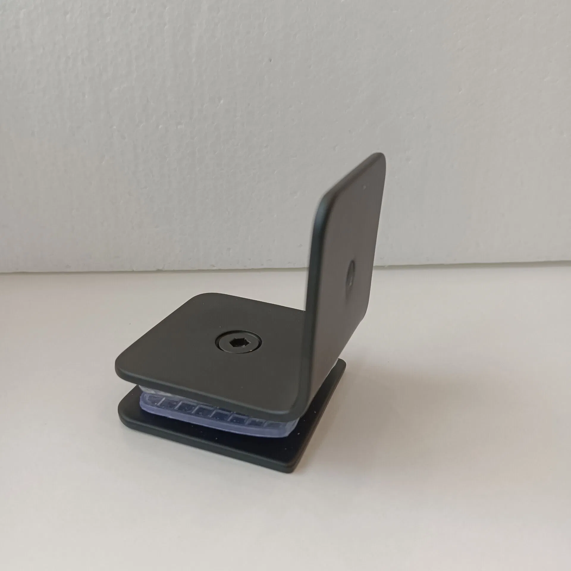 Stylish Right Angle Glass Shelf Clamp for Bathrooms
