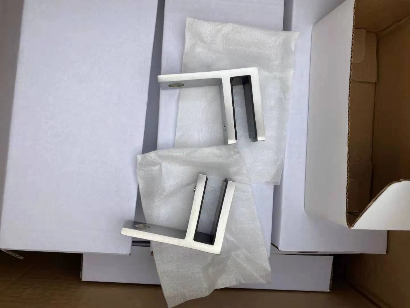 Stainless Steel Wall Bracket Secure to Wall or Post Glass Fence Clamps Glass to Glass 90 Degree Clamp