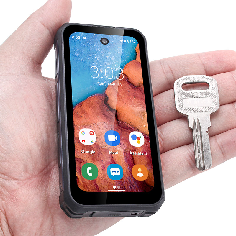 Защищённый смартфон Uniwa R4002 с Face ID и долгим зарядом