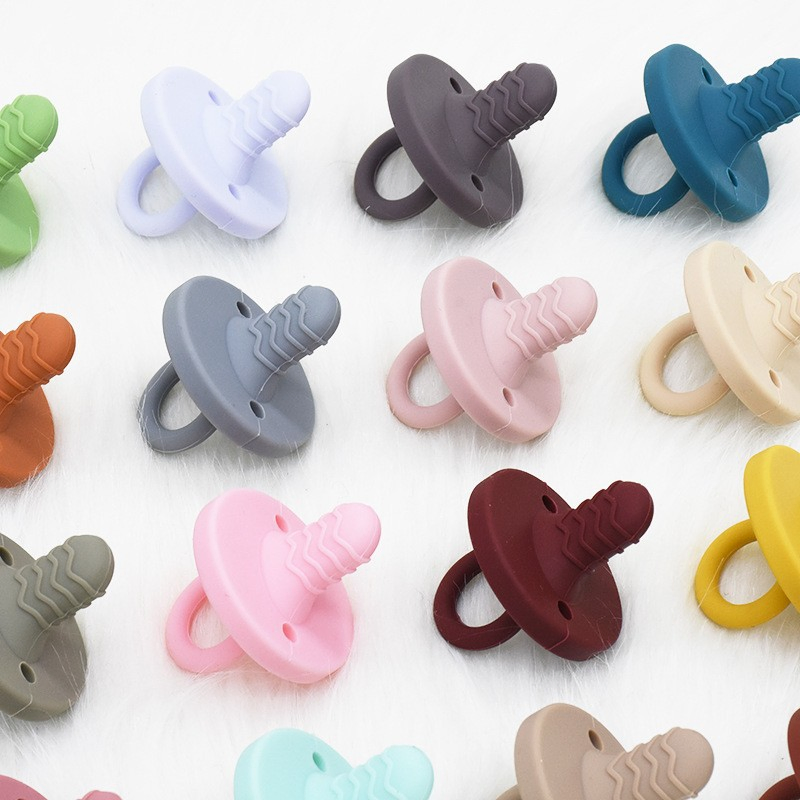 Cartoon Wholesale BPA Free Silicone Baby Food Feeder Baby Pacifier