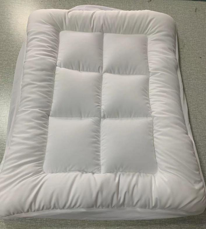 Hot Selling Cheapest Square Quilting Microfiber Mattress Protector