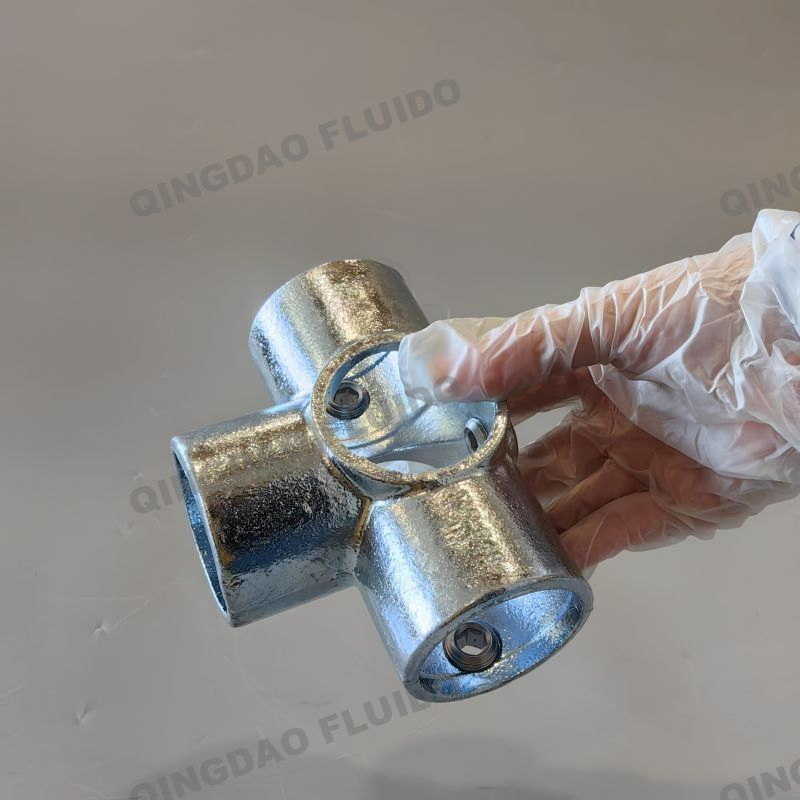 Customized Type 145 Malleable Iron Pipe Clamp Railing Side Support Horizontal