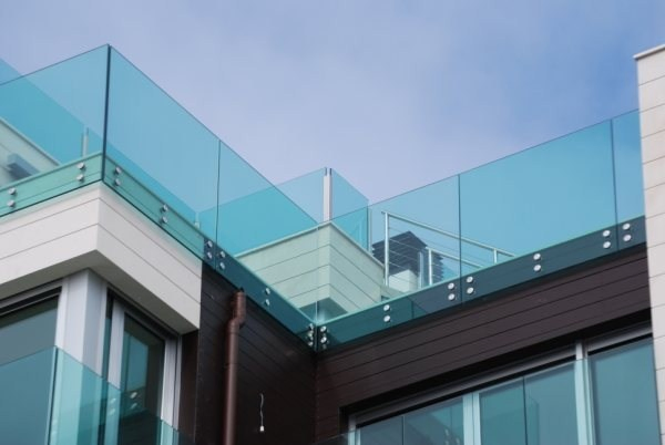 Exterior Frameless Tempered Low Iron Glass Railing/Balustrade Design with America Standard