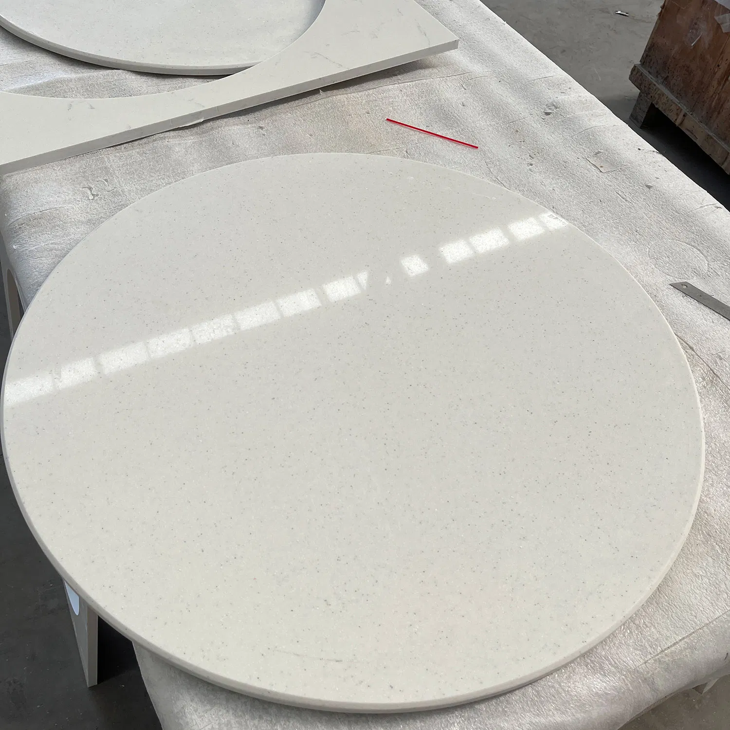 Solid Surface Quartz Top Counter Quartz Table for Restaurant Top Counter Quartz Table