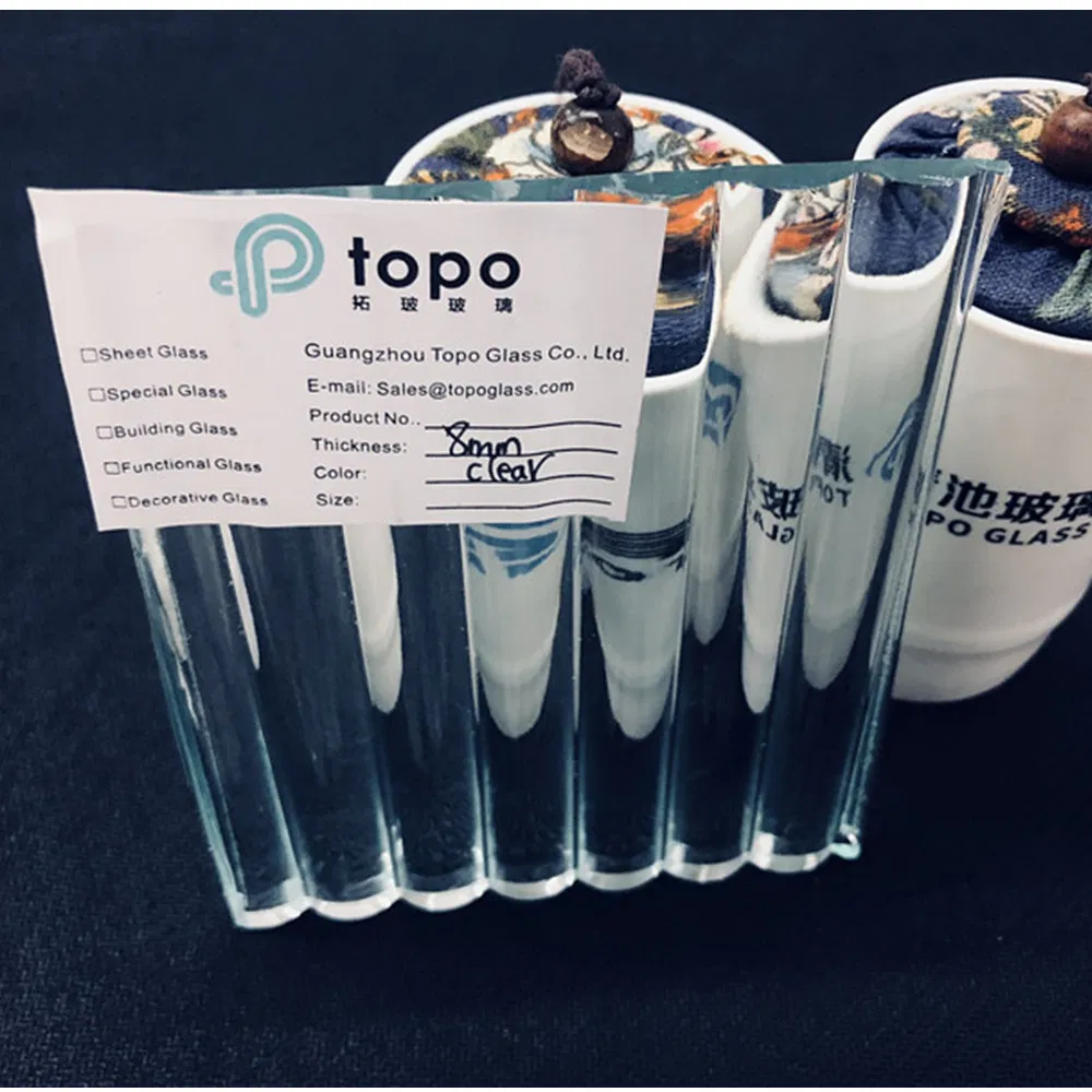 3mm Guangzhou Rich Patterns and Strong Decoration Water Column Pattern Glass (CP-TP)
