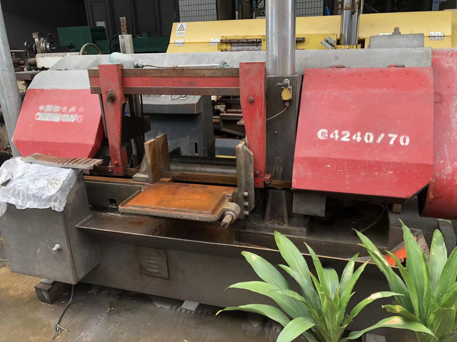 Ленточная пила по металлу