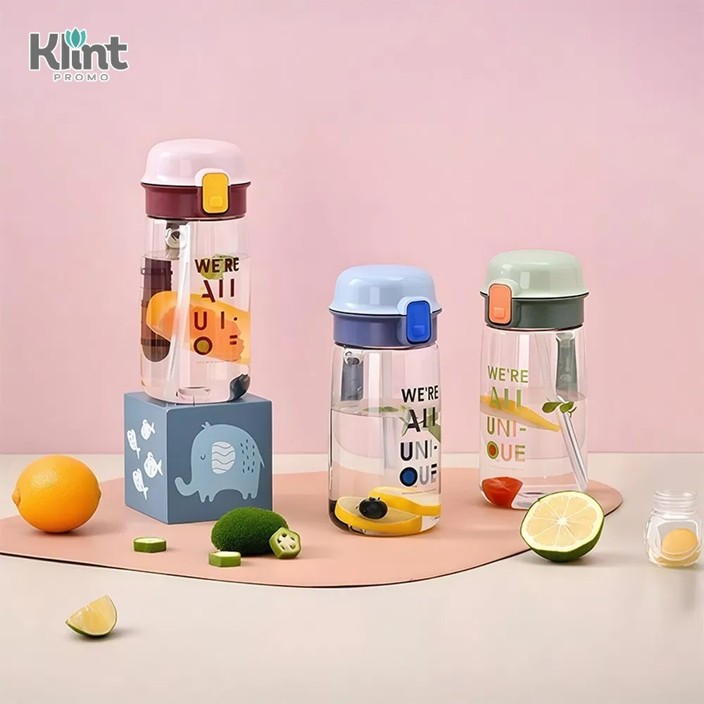 Customizable Plastic Water Bottle with Straw for Travel