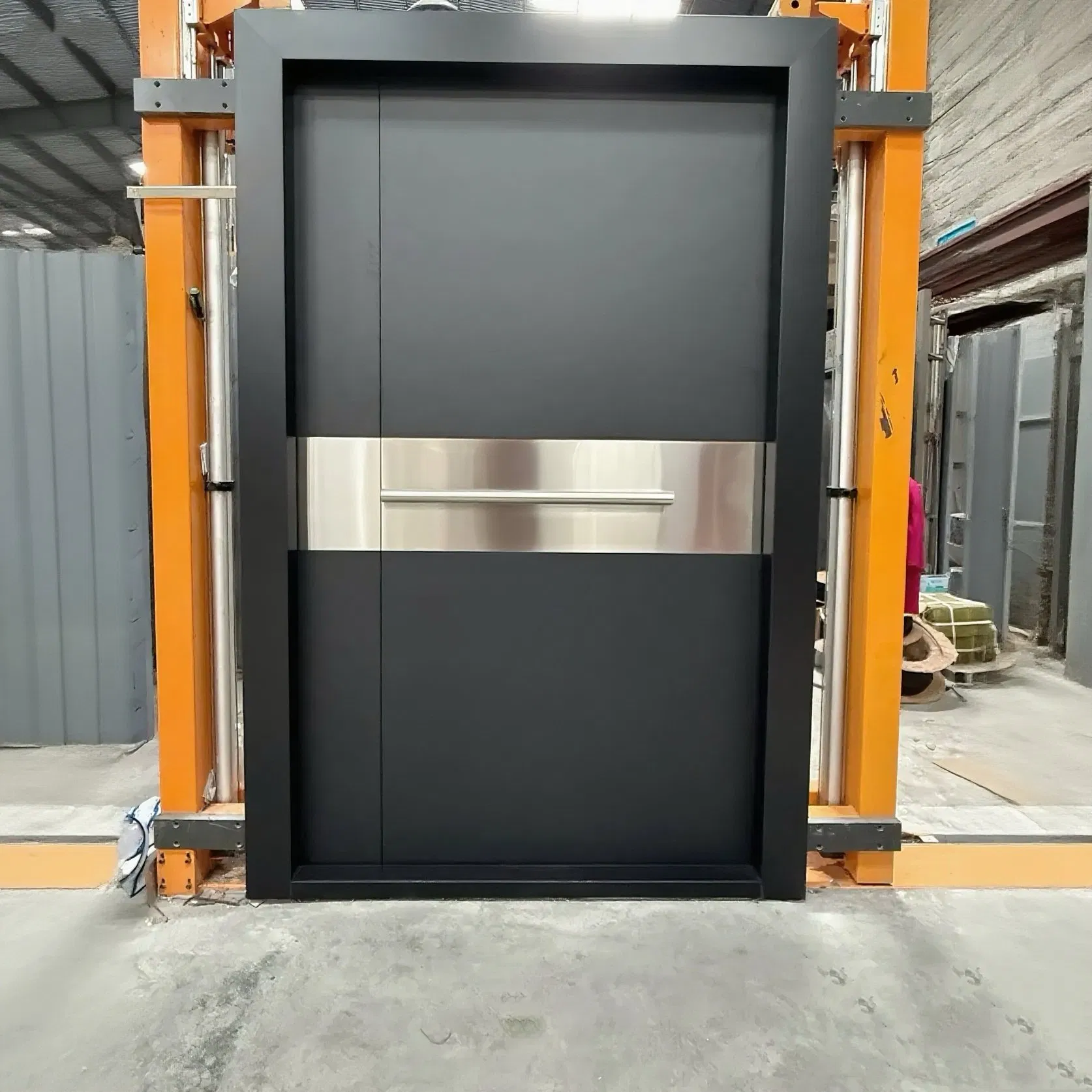 Stylish and Durable Aluminum Entry Door with Custom Options