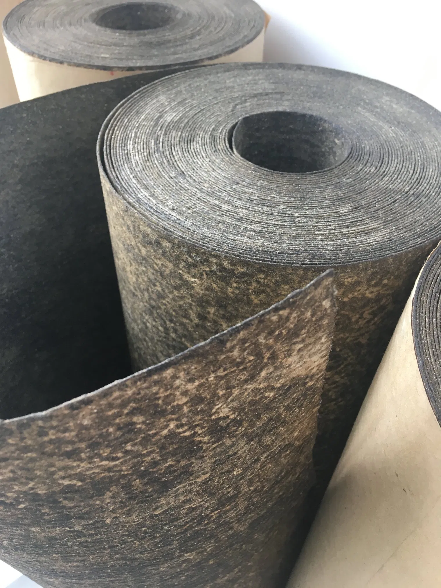 Chinese Manufacturer Easy Construction Fiberglass Reinforcement Heavy-Duty Asphalt Felt for Long-Lasting Protection