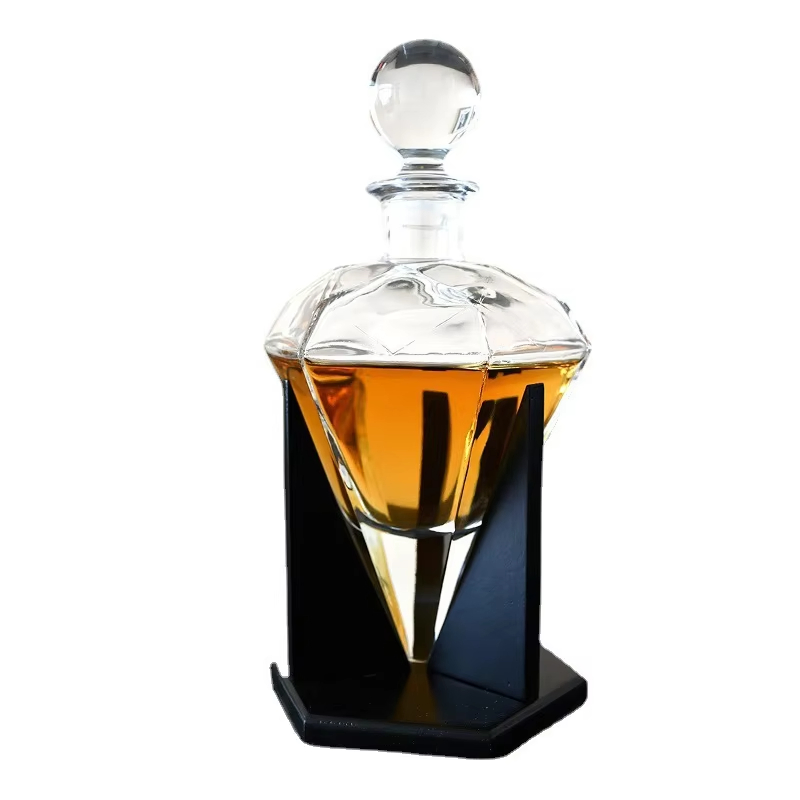 European Crystal Glass Whiskey Bottle Wholesale Unique Wine Bottle with Base Decanter Wine Conical Bottle