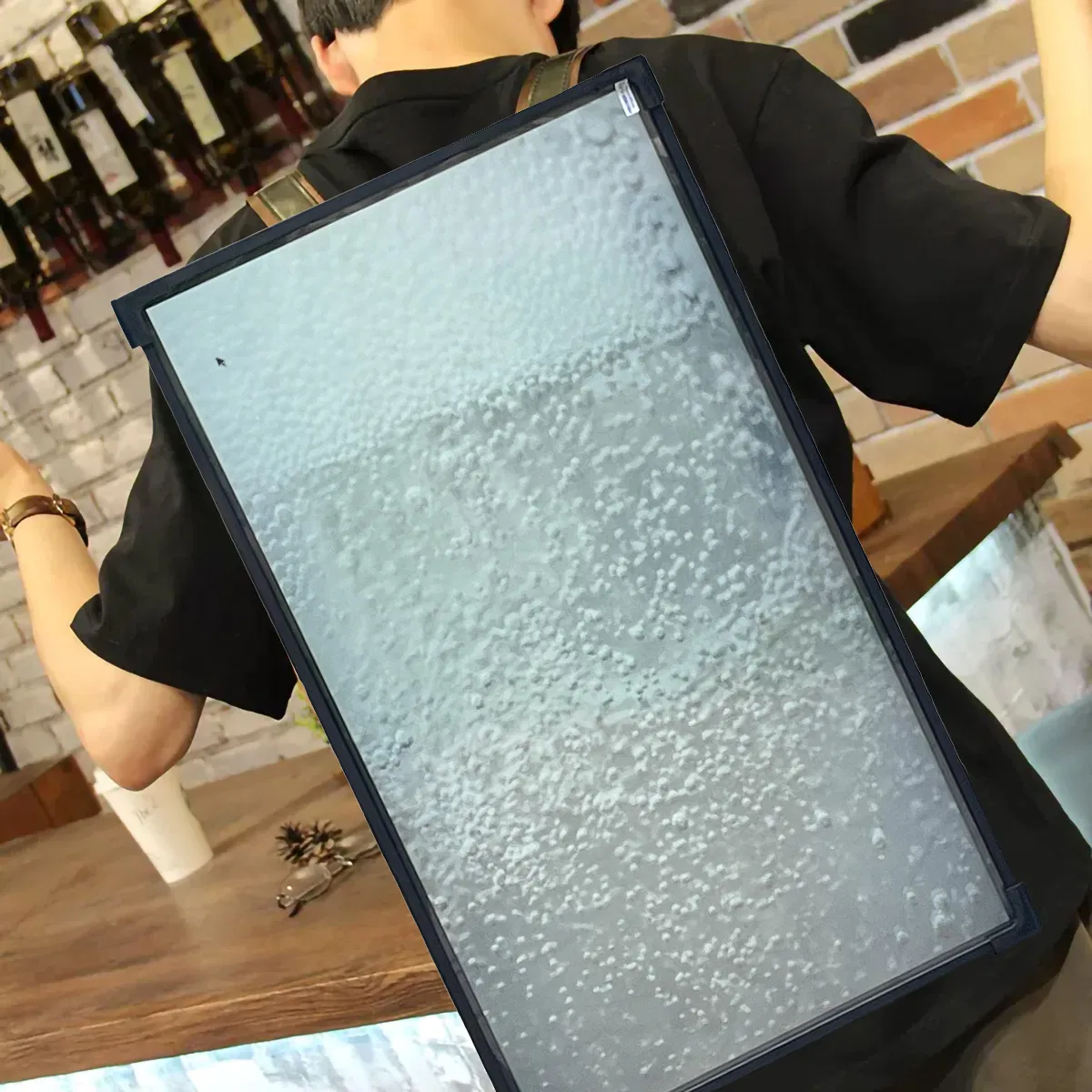 21.5 Inch High Brightness 1000 Nits Outdoor Mobile Digital Billboard Advertising Machine Backpack 30000 Ma Large Capacity Battery.