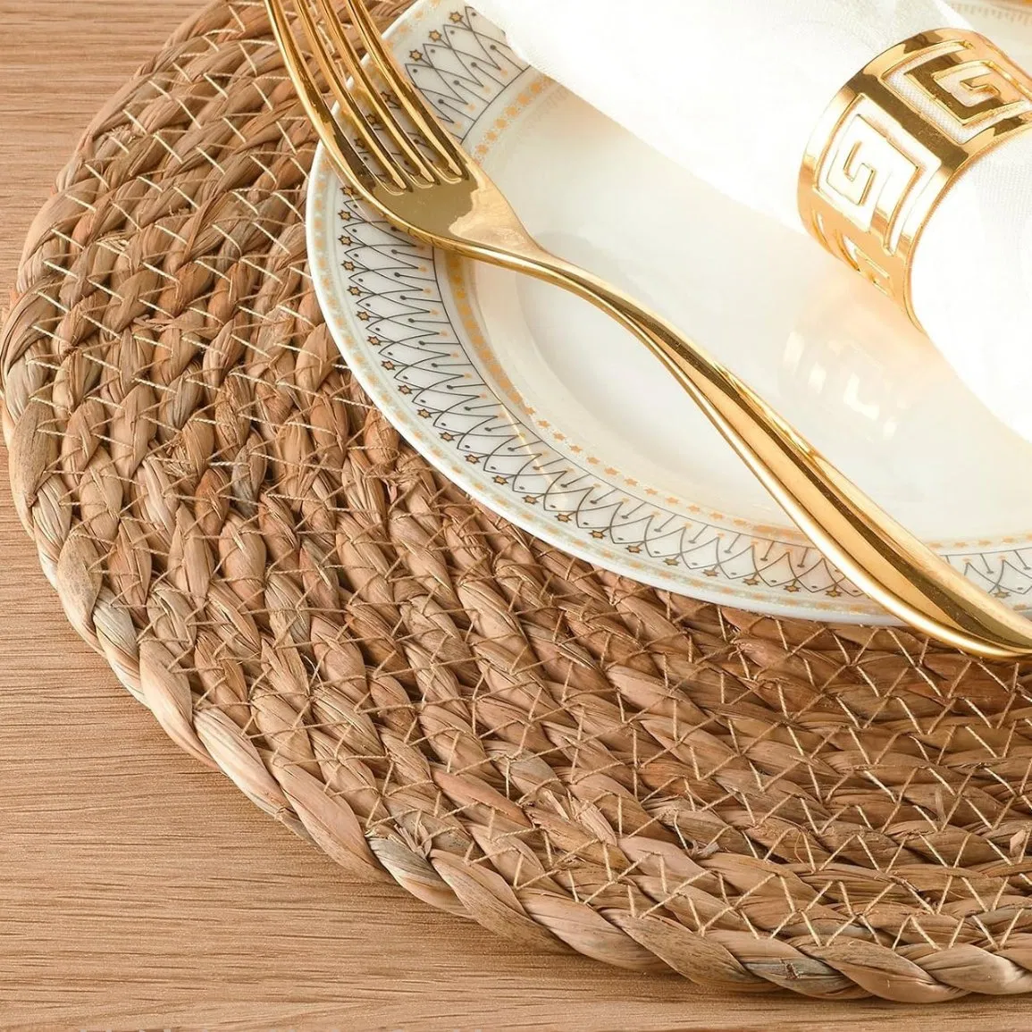 Eco-Friendly Heatproof Natural Rattan Plate Dish Table Mats for Dinner