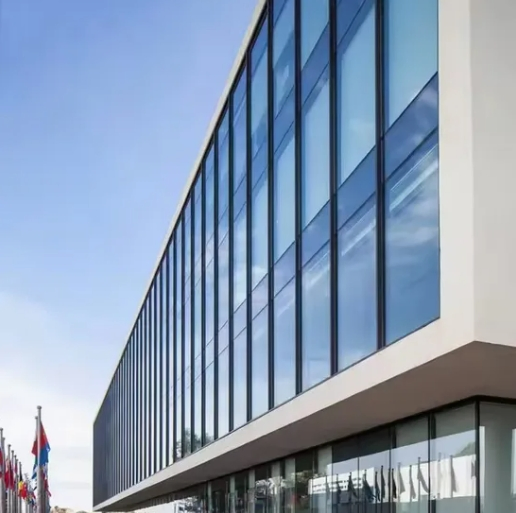 Point-Supported Glass Curtain Wall System