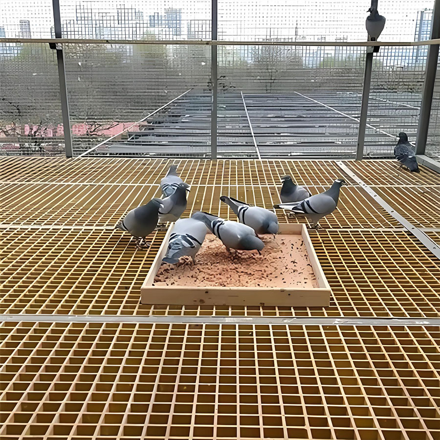 Durable FRP Product Grating Platform Mesh Drainage Cover Oilfield Marine Usage Anti Corrosion Fire Retardant Lightweight Maintenance Free Strong Flooring