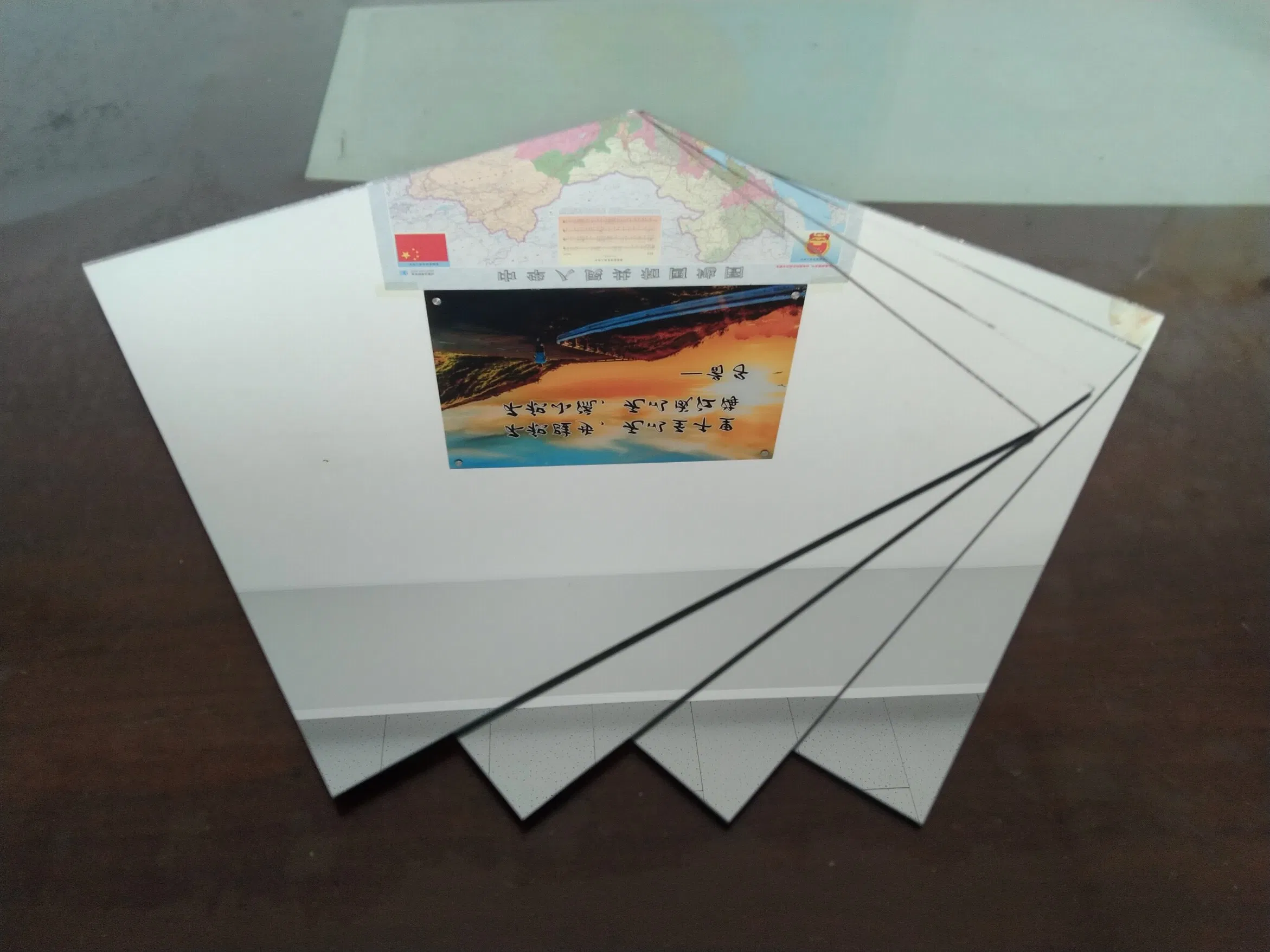 Wholesale 2.5mm/3mm/4mm/5mm Silver/Aluminum Clear Stained Float Glass/Tempered Laminated Mirror Glass Display Racks