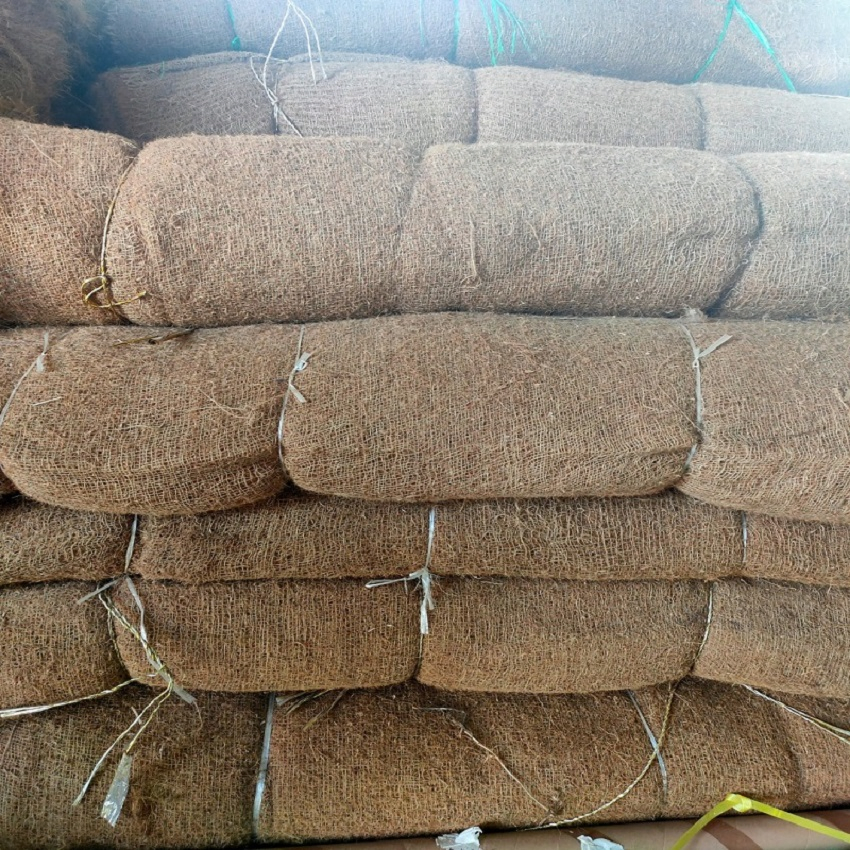 Anti-Slip Coco Coir Grow Mats for Gardening and Planting Needs