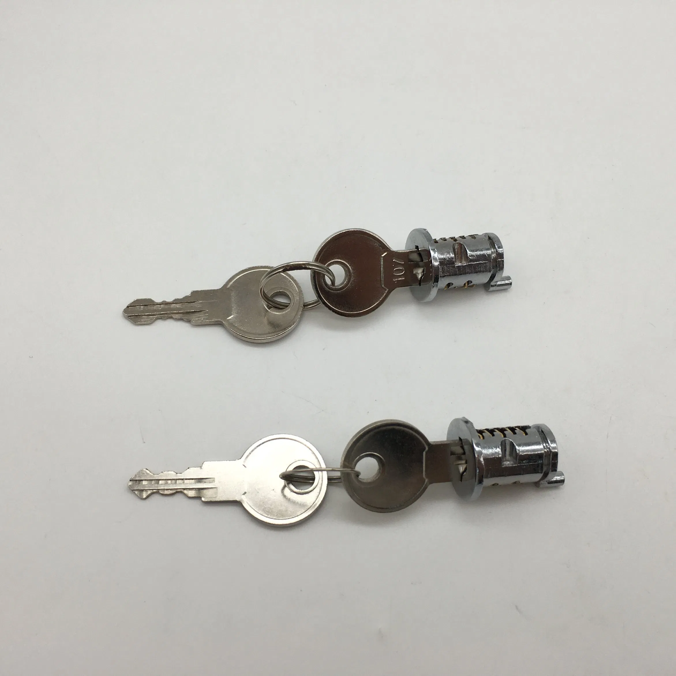 Aluminum Frame Window Keyed Zinc Alloy Body Brass Leaves Cylinder Lock