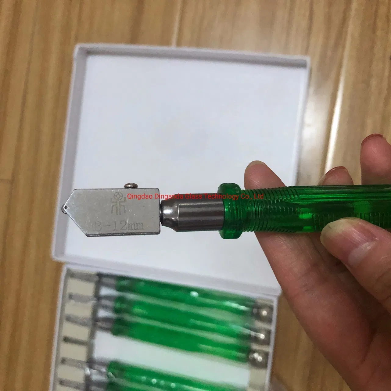 High Quality Oil-Feeding Glass Cutter