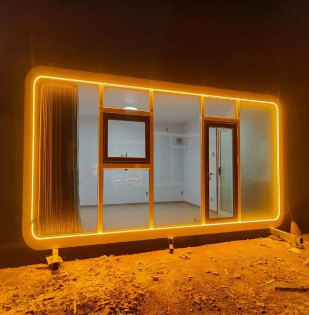 Modern Mobile Modular Prefab/Prefabricated Steel Structure Space Apple Cabin