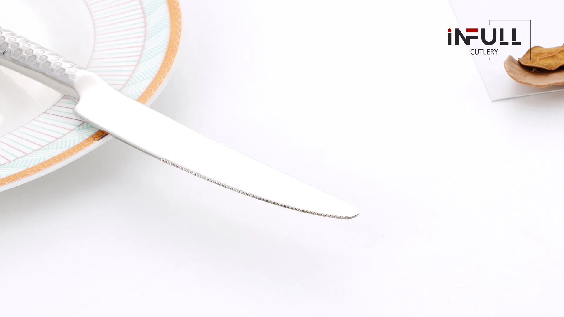 Stainless Steel Steak Knife with Hammered Handle