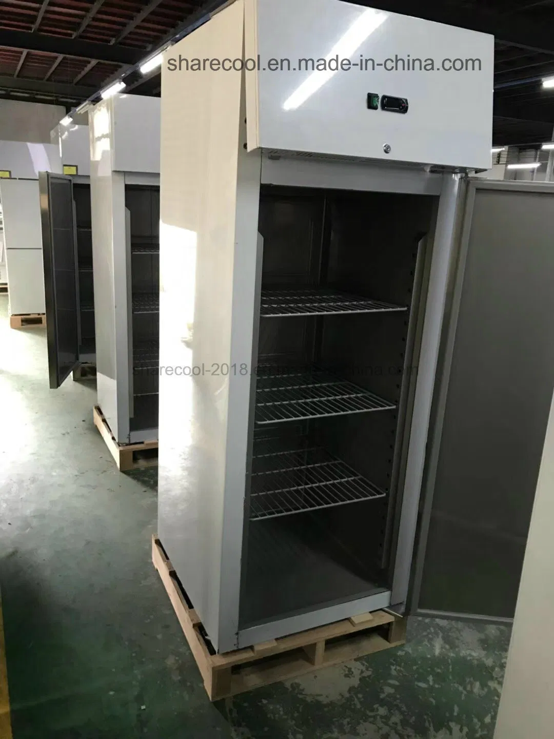 Auto-Defrost Stainless Steel Commercial Kitchen Chiller Upright Refrigerator