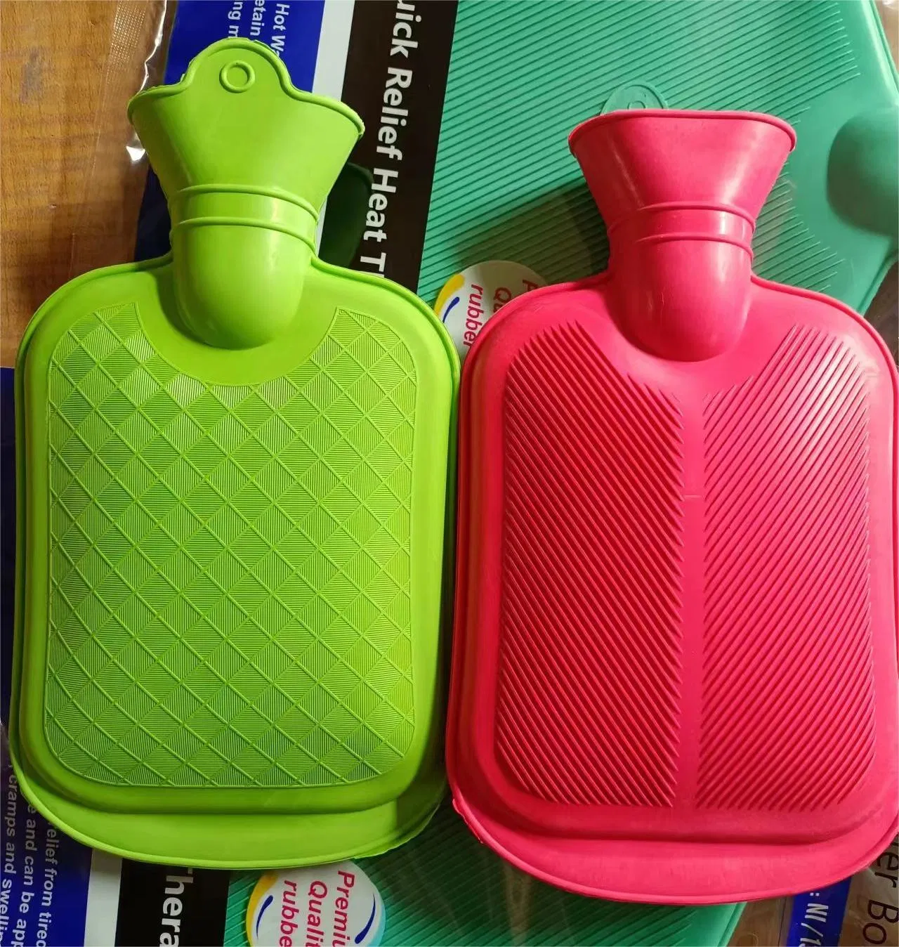 Good Price Light Colourful BS Standard Rubber Hot Water Bottle 2000ml