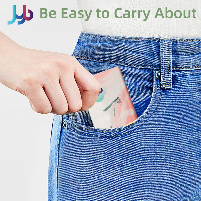 Small Packet of Facial Tissues, Portable, Can Be Carried Around, for One-Time Cleaning