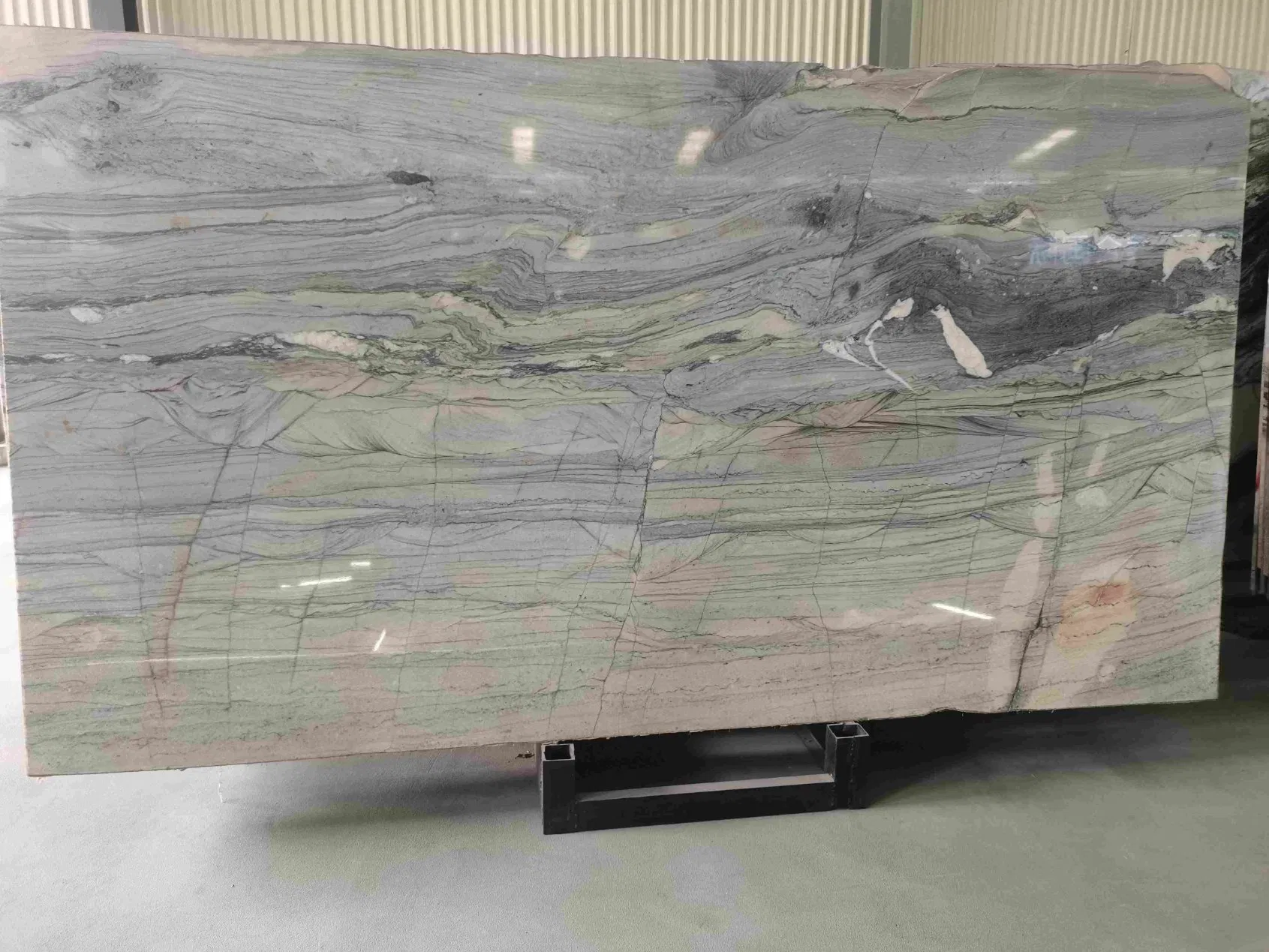 Nature Quartzite Slabs for Countertop