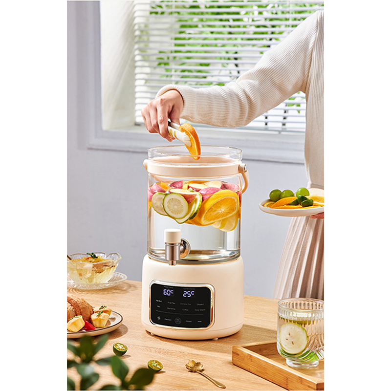 New Faucet Design Borosilicate Glass Teapot with Tea Filter