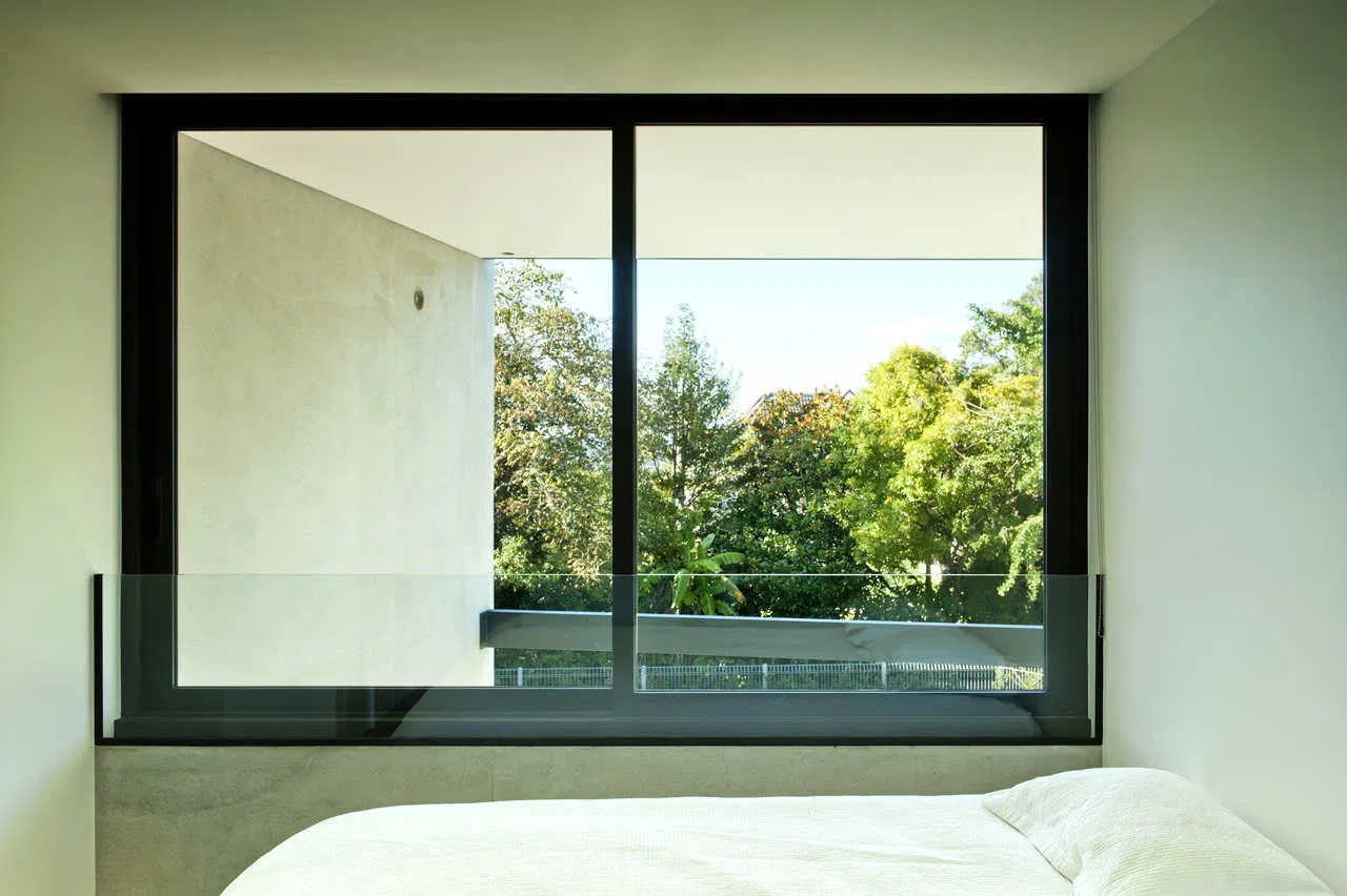 Toma Roller Shutter Window, Givining a New World