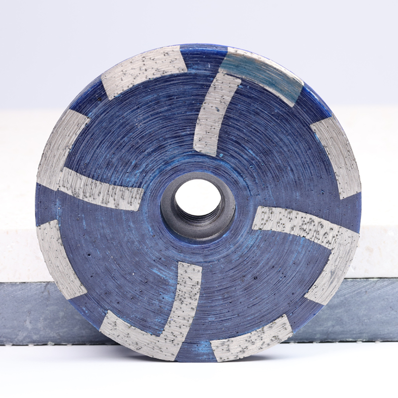 Алмазная шлифовальная чашка с наполнением смолой