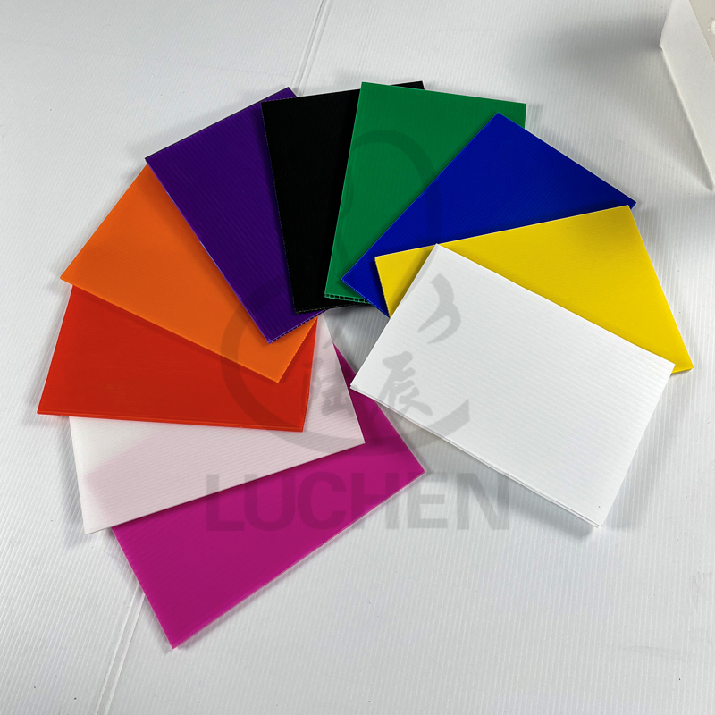 Commerical Grade Solid Color Hollow Corrugatred Plastic Sheet