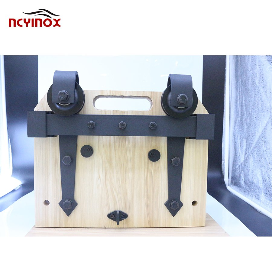 Black Color Steel Modern Wooden Sliding Barn Door Hardware System