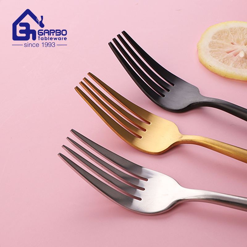 Amazon Hot Sale Portugal Black Stainless Steel Flatware Set Luxury Metal Knife Fork Tea Spoon Set Royal Style for Wedding Hotel