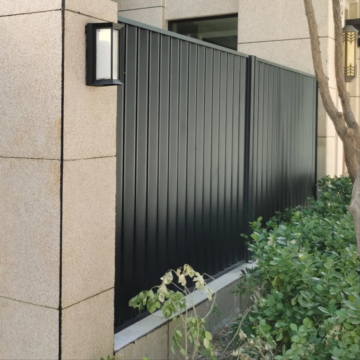 Hot Powder Coated Vealla Aluminum Railing Metal Terrace Security Fence Outdoor Fences