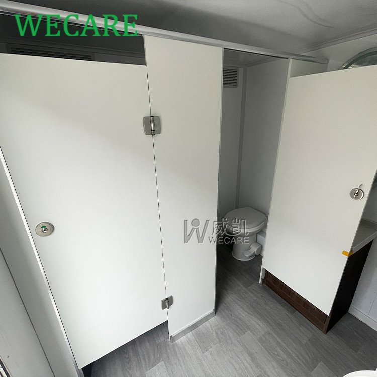 Wecare Mobile Portable Toilets Mobile Plastic Portable Toilet Restroom Trailer Campers