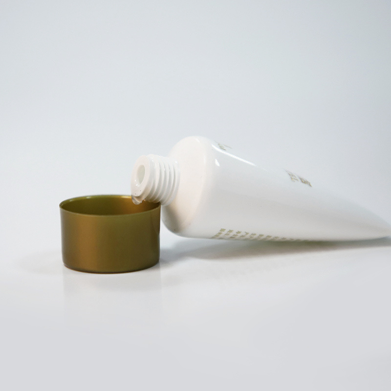Wholesale Soft Wheat Straw Amenities Set for Hotel and Resort Guest Room Travel