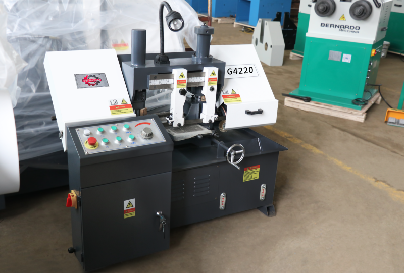 Станок ленточнопильный по металлу G4220