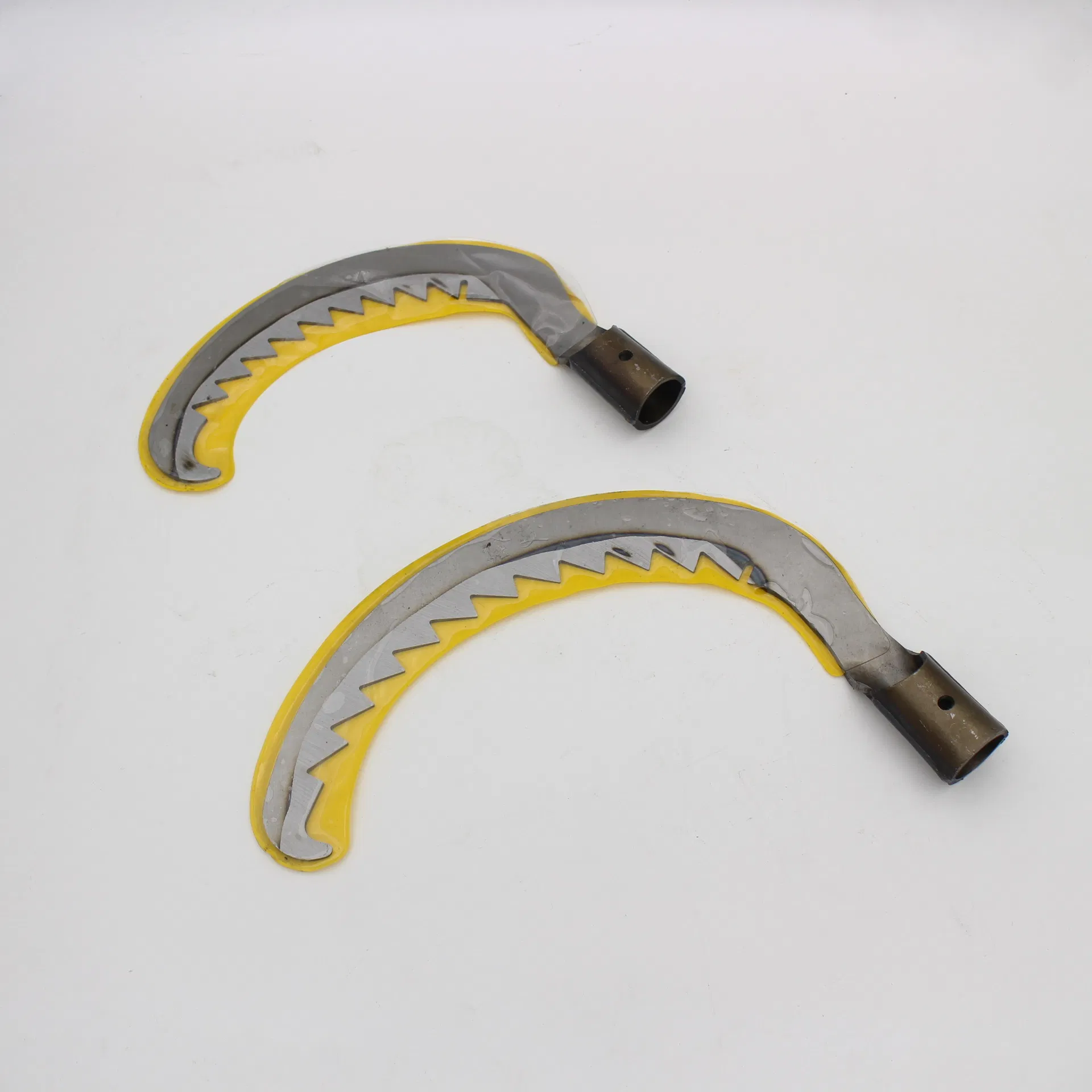 High Manganese Steel Forged Agricultural Tool Wood Hook Iron Handle Sickle