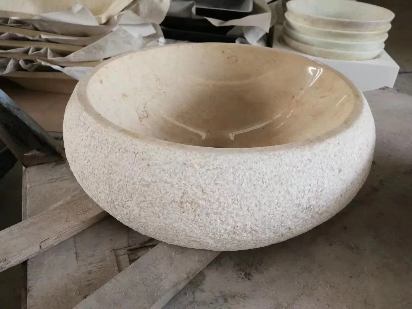 Round/Square Yellow Marble Stone Bathroom Vessel Basin Design